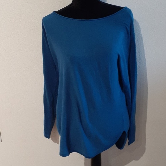 JOAN VASS sz LG stretch sweater, $158 - Picture 1 of 4